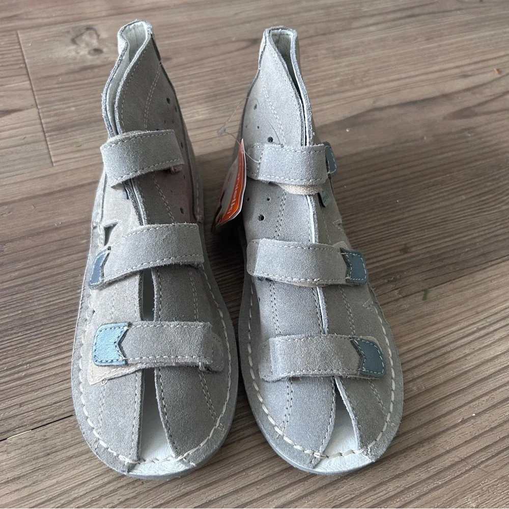 Danielki prophylactic orthopedic gray leather sandals. Euro size 31 Us 13-13.5